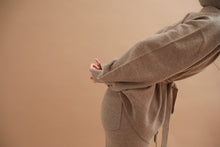 画像をギャラリービューアに読み込む, CANOÉ Undyed Cashmere Knit : Hooded cardigan