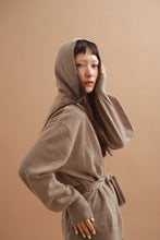 画像をギャラリービューアに読み込む, CANOÉ Undyed Cashmere Knit : Hooded cardigan