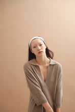 画像をギャラリービューアに読み込む, CANOÉ Undyed Cashmere Knit : Collared dress