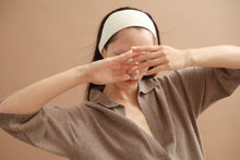 画像をギャラリービューアに読み込む, CANOÉ Undyed Cashmere Knit : Collared dress