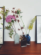 画像をギャラリービューアに読み込む, Henry Dean Flower Vase V.Bottle S : OLIVE