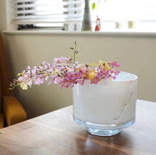 画像をギャラリービューアに読み込む, Henry Dean Flower Vase V.Akiko L : VENATO