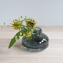 画像をギャラリービューアに読み込む, Henry Dean Flower Vase V.Femeia XS  : SMOKE

