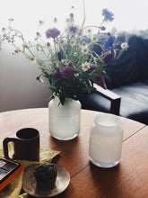 画像をギャラリービューアに読み込む, Henry Dean Flower Vase V. Bern : H16 : GREY