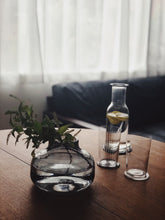 画像をギャラリービューアに読み込む, Henry Dean Flower Vase V.Femeia S : SMOKE