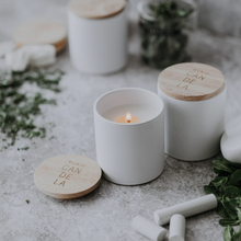 Load image into Gallery viewer, MUNIO CANDELA : Soy Wax Candle : White : Peppermint
